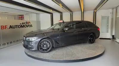 Vendo BMW 520 2018 - 23900 EUR, 284762 km - AUTO.MOTO.pt