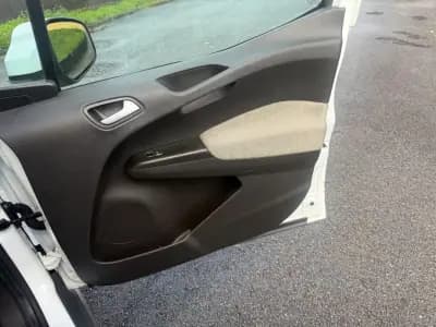 Vendo Ford Tourneo Courier 2019 - 9900 EUR, 133000 km - AUTO.MOTO.pt