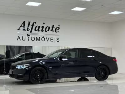 Vendo BMW 530 2020 - 31990 EUR, 120000 km - AUTO.MOTO.pt