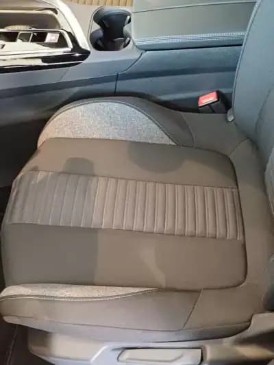 Vendo Peugeot 5008 2023 - 33500 EUR, 16000 km - AUTO.MOTO.pt