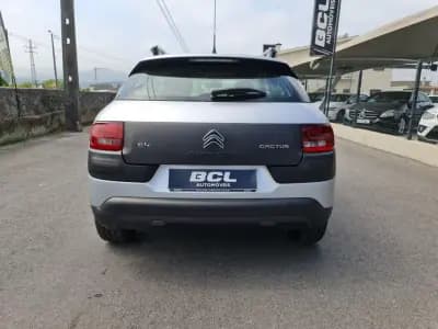 Vendo Citroën C4 Cactus 2016 - 11990 EUR, 108000 km - AUTO.MOTO.pt