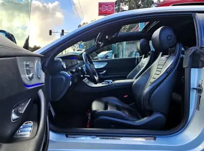 Vendo Mercedes-Benz E 220 2017 - 34999 EUR, 180000 km - AUTO.MOTO.pt