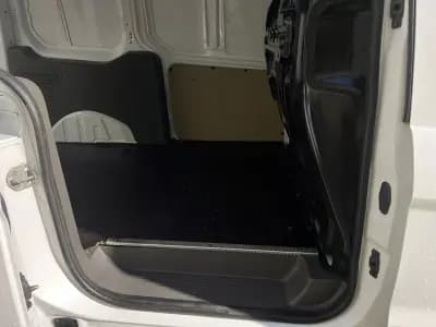 Sell Ford Transit Connect 2021 - 12499 EUR, 104000 km - AUTO.MOTO.pt