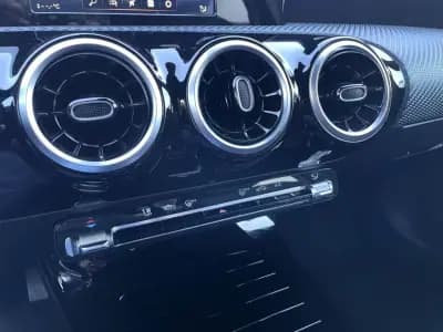 Sell Mercedes-Benz A 180 2019 - 25900 EUR, 121201 km - AUTO.MOTO.pt