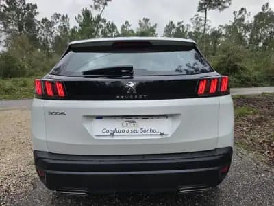 Vendo Peugeot 3008 2021 - 21900 EUR, 148000 km - AUTO.MOTO.pt