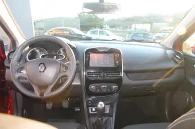 Vendo Renault Clio 2015 - 11500 EUR, 98759 km - AUTO.MOTO.pt