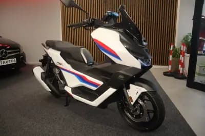 Sell 2026 - 2990 EUR, 1 km - AUTO.MOTO.pt