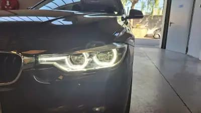 Vendo BMW 320 2018 - 21500 EUR, 131572 km - AUTO.MOTO.pt