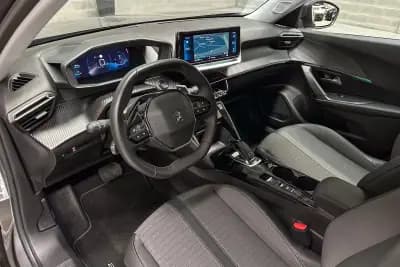 Sell Peugeot 2008 2021 - 18450 EUR, 43013 km - AUTO.MOTO.pt