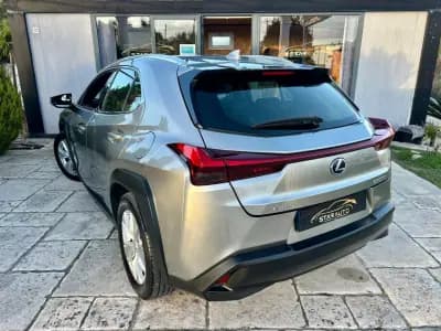 Vendo Lexus UX 250h 2021 - 31990 EUR, 54656 km - AUTO.MOTO.pt