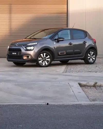 Vendo Citroën C3 2021 - 12999 EUR, 115000 km - AUTO.MOTO.pt