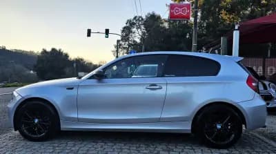 Vendo BMW 118 2018 - 9999 EUR, 300000 km - AUTO.MOTO.pt