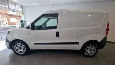 Vendo Fiat Doblo 2021 - 13500 EUR, 55800 km - AUTO.MOTO.pt
