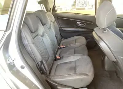 Sell Renault Grand Scénic 2018 - 12900 EUR, 249300 km - AUTO.MOTO.pt