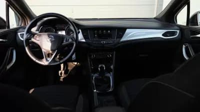 Vendo Opel Astra Sports Tourer 2020 - 12999 EUR, 97000 km - AUTO.MOTO.pt