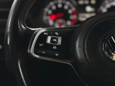 Vendo Volkswagen Golf 2015 - 22990 EUR, 173306 km - AUTO.MOTO.pt