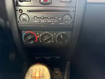 Vendo Renault Clio 2005 - 3990 EUR, 149000 km - AUTO.MOTO.pt