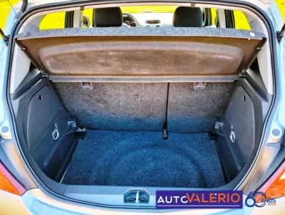 Vendo Opel Corsa 2013 - 7950 EUR, 74650 km - AUTO.MOTO.pt