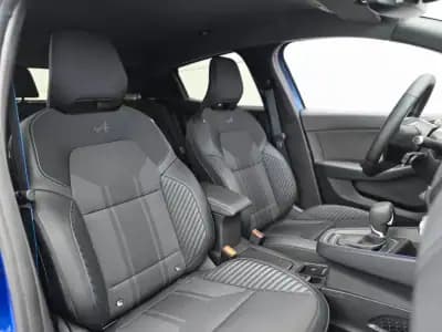 Sell Renault Clio 2024 - 21900 EUR, 57020 km - AUTO.MOTO.pt