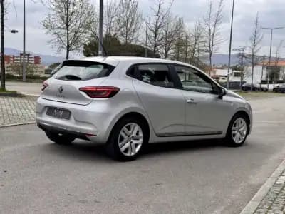 Vendo Renault Clio 2019 - 13500 EUR, 80000 km - AUTO.MOTO.pt