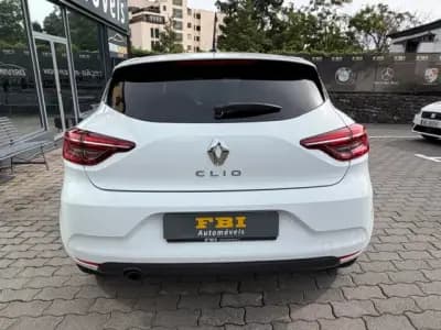 Sell Renault Clio 2021 - 16900 EUR, 61800 km - AUTO.MOTO.pt