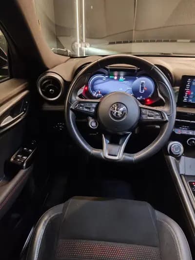 Vendo Alfa Romeo Tonale 2023 - 28750 EUR, 39617 km - AUTO.MOTO.pt