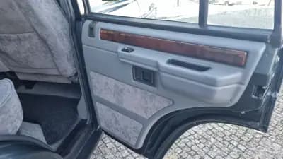 Vendo Land Rover Range Rover 1996 - 35500 EUR, 143108 km - AUTO.MOTO.pt