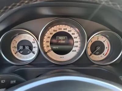 Sell Mercedes-Benz E 220 2014 - 18900 EUR, 213445 km - AUTO.MOTO.pt