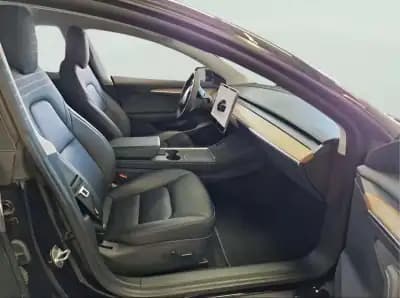 Vendo Tesla Model 3 2022 - 28500 EUR, 38350 km - AUTO.MOTO.pt