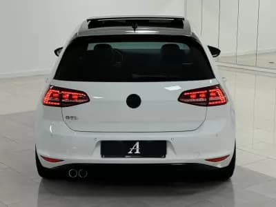 Vendo Volkswagen Golf 2013 - 19890 EUR, 186000 km - AUTO.MOTO.pt