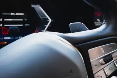 Vendo BMW 330 2022 - 30000 EUR, 154565 km - AUTO.MOTO.pt