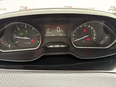Sell Peugeot 2008 2018 - 10990 EUR, 202318 km - AUTO.MOTO.pt