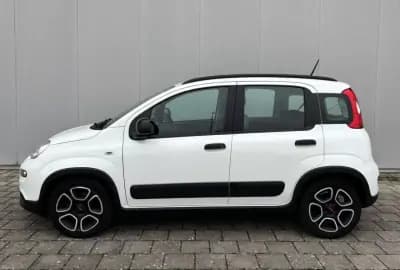 Vendo Fiat Panda 2022 - 11900 EUR, 42000 km - AUTO.MOTO.pt