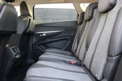 Vendo Peugeot 5008 2018 - 21990 EUR, 116000 km - AUTO.MOTO.pt