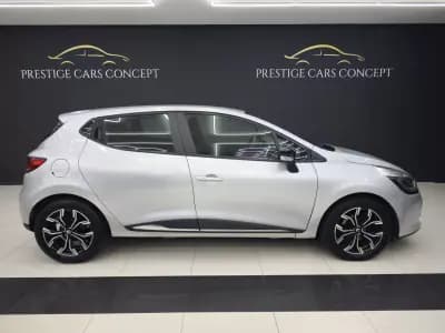 Sell Renault Clio 2015 - 9250 EUR, 201119 km - AUTO.MOTO.pt