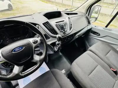 Vendo Ford Transit 2019 - 21999 EUR, 169000 km - AUTO.MOTO.pt