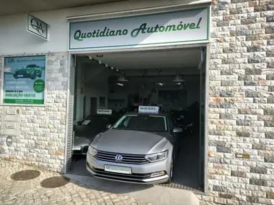 Vendo Volkswagen Passat 2019 - 18950 EUR, 155079 km - AUTO.MOTO.pt