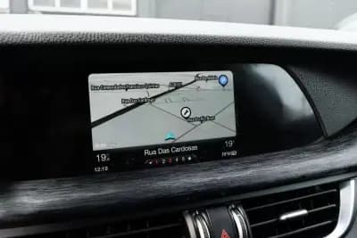 Vendo Alfa Romeo Stelvio 2019 - 29400 EUR, 89000 km - AUTO.MOTO.pt