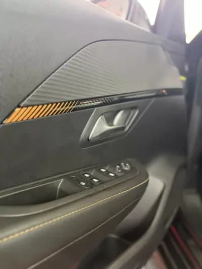 Sell Peugeot e-208 2022 - 19500 EUR, 69606 km - AUTO.MOTO.pt