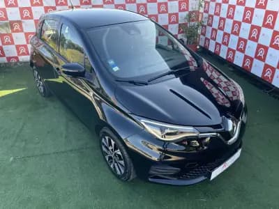 Vendo Renault Zoe 2021 - 18490 EUR, 34075 km - AUTO.MOTO.pt