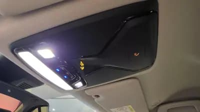 Sell BMW 318 2020 - 21500 EUR, 264805 km - AUTO.MOTO.pt