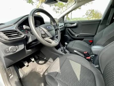 Vendo Ford Puma 2022 - 18780 EUR, 99700 km - AUTO.MOTO.pt