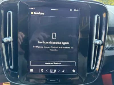 Vendo Volvo XC 40 2021 - 29500 EUR, 116000 km - AUTO.MOTO.pt