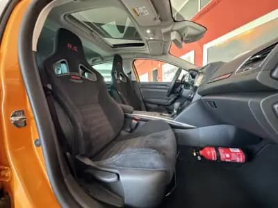 Sell Renault Mégane 2019 - 49990 EUR, 11812 km - AUTO.MOTO.pt