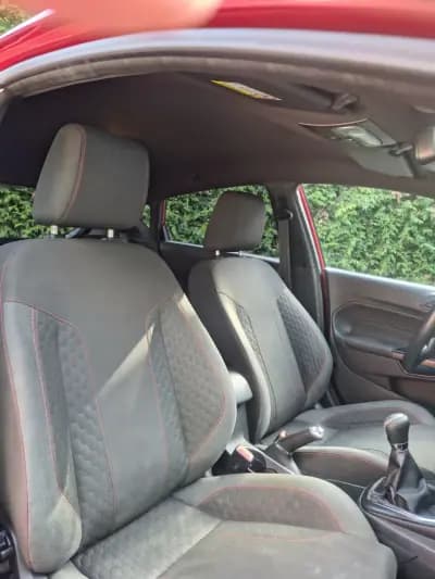 Sell Ford Fiesta 2017 - 10750 EUR, 128000 km - AUTO.MOTO.pt