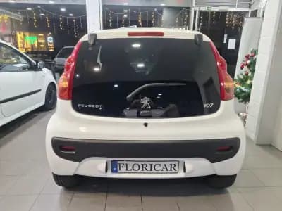 Sell Peugeot 107 2006 - 6900 EUR, 54000 km - AUTO.MOTO.pt