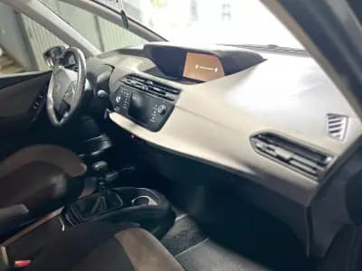 Sell Citroën C4 Spacetourer 2018 - 17000 EUR, 105700 km - AUTO.MOTO.pt