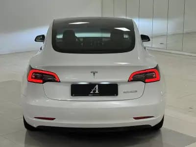 Sell Tesla Model 3 2019 - 24890 EUR, 118800 km - AUTO.MOTO.pt