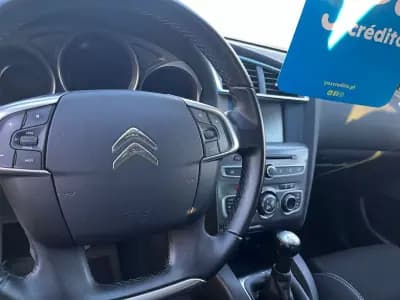 Sell Citroën C4 2017 - 9750 EUR, 83000 km - AUTO.MOTO.pt