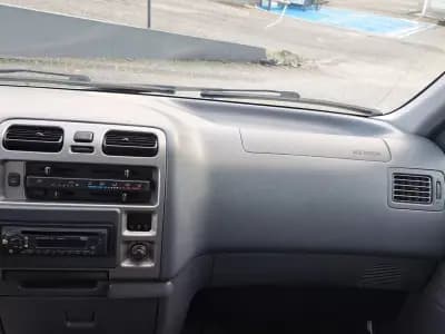 Sell Toyota HiAce 2010 - 12500 EUR, 331380 km - AUTO.MOTO.pt